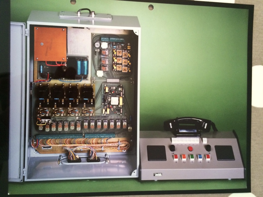 Historische autotelefooninstallatie